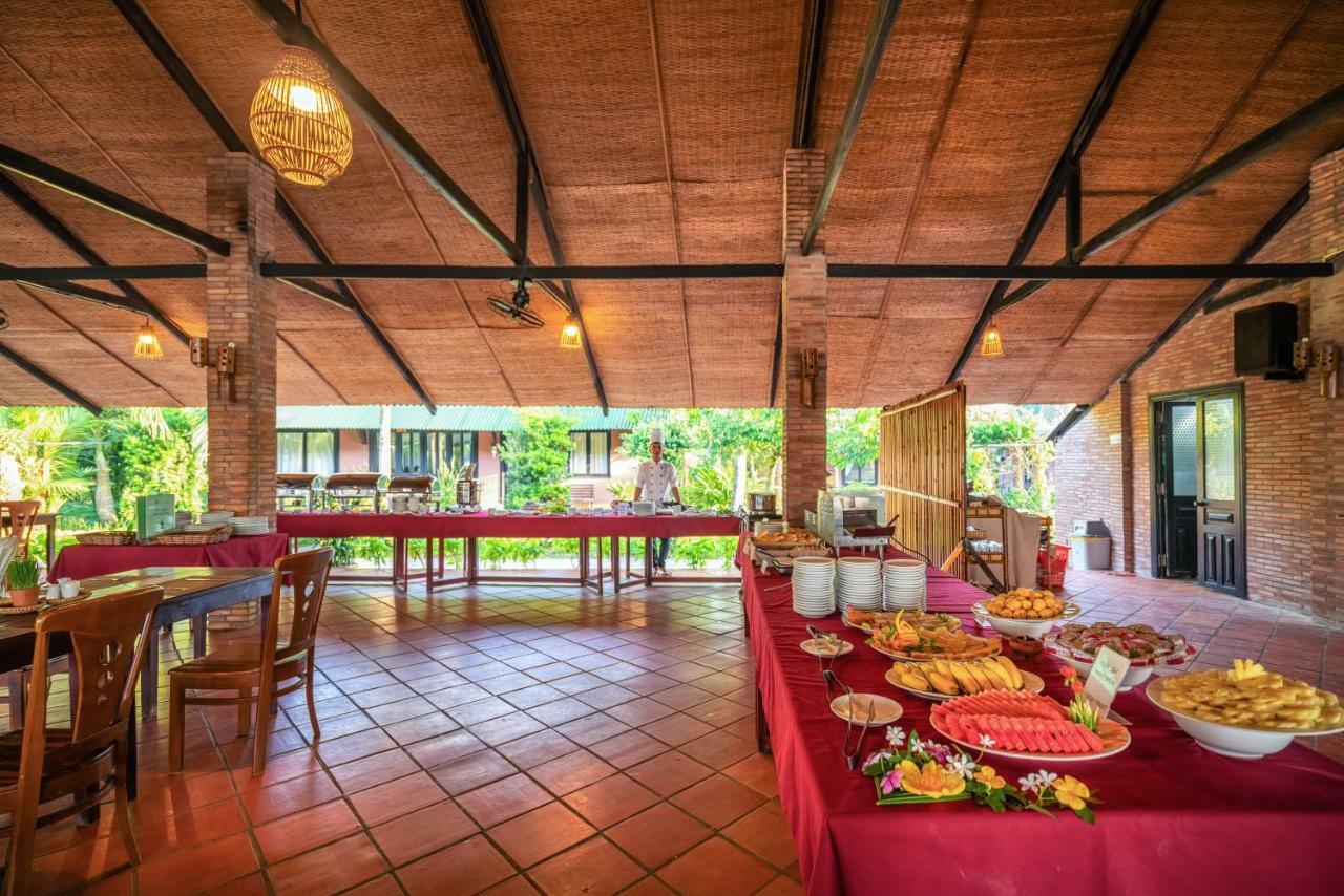 Mekong Lodge *